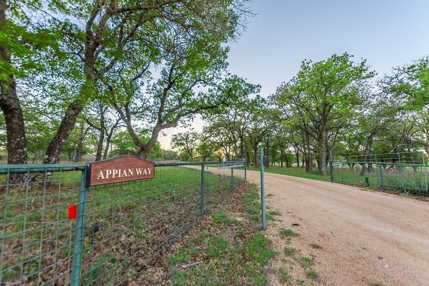 Appian Way Tuscan Cottage フレデリックスバーグ エクステリア 写真